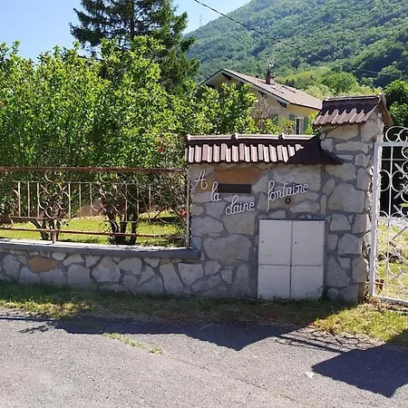 à La Claire Fontaine * Vizille